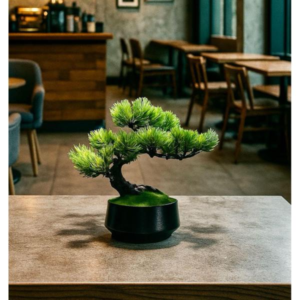 まるでホンモノの様な堂々とした風格の上質な人工盆栽。松の生命力あふれる姿を細部まで丁寧に再現し、自然の美をそのままに感じさせます。日々のお手入れや環境を気にすることなく、四季を通じて変わらぬ緑をお楽しみいただけます。サイズは、存在感がありな...