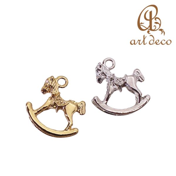 チャーム キーホルダー ペンダント 馬 木馬 立体 2個 16mm×15mm アクセサリー パーツ ハンドメイド オリジナル 材料 金具 装飾