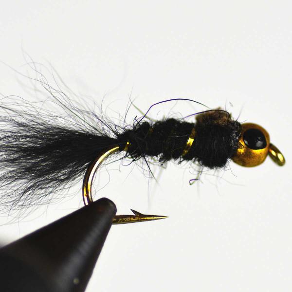 パターン名：タングステン ブラックアイ ヘヤーズイヤーニンフ ブラックタイプ：ニンフフラ主な使い方：水面下に沈めるフライイメージ：川虫の幼虫対応フック：バーブド（返しあり）サイズ #10 #12
