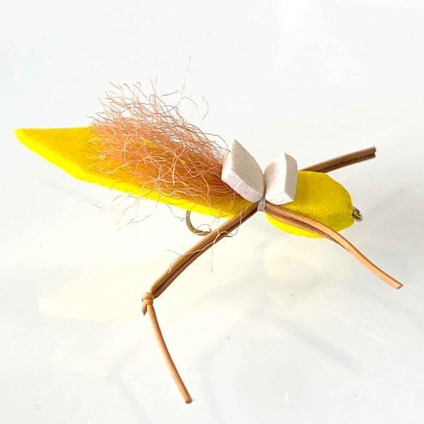 パターン名：テレストリアルタイプ：ドライフライ主な使い方：釣り上がり、ライズ狙いイメージ：テレストリアル（陸生昆虫）バッタ イナゴ コオロギ　など対応フック：バーブド（返しあり）サイズ #8 #10 #12※フックは一般的なドライフライフッ...