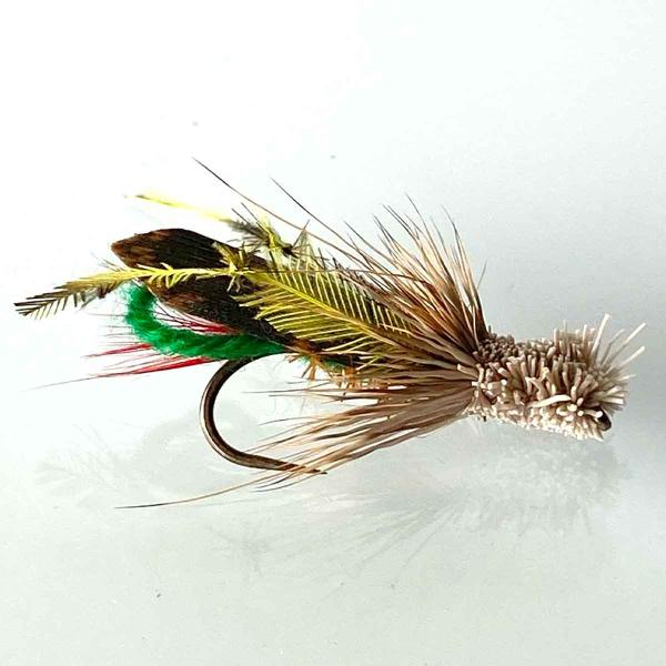 パターン名：テレストリアル デイビスホッパー グリーンタイプ：ドライフライ主な使い方：ライズ狙い 釣り上がりイメージ：陸生昆虫　対応フック：バーブレス（返し無し） バーブド（返し有り）サイズ #8 #10 #12 一言：夏のテレストリアルに...