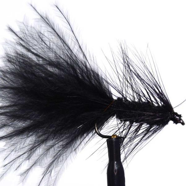 パターン名：ストリーマータイプ：水面下で使うフライ主な使い方：水中を泳がすように使うフライイメージ：小魚 稚魚 弱った魚対応フック：バーブレス（返し無し） バーブド(返しあり）サイズ #8 #10 #12一言：ストリーマータイプのフライは、...