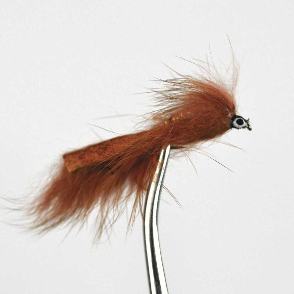 ラビットファーの生命感はストリーマーの代表フライです。ストリーマーフライは魚の餌になる小魚に似せたフライ。フライを積極的に操作して小魚を演出するのでルアーフィッシング近いものといえるかもしれません。ヤマメやイワナ、ニジマスなどの鱒類は魚食性...