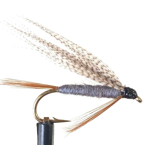 ドライフライにもダークケイヒルがありますが、ウエットフライのダークケイヒルも人気が高く、よく釣れて人気の高いフライです。モンカゲロウやヒラタカゲロウなどの他にも、多くのセッジやストーンにマッチします。ドライフライ/ウエットフライ/ニンフフラ...