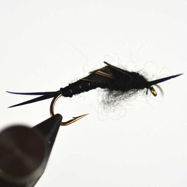 パターン名：ニンフフライ主な使い方：水面下に沈めるタイプイメージ：水生昆虫