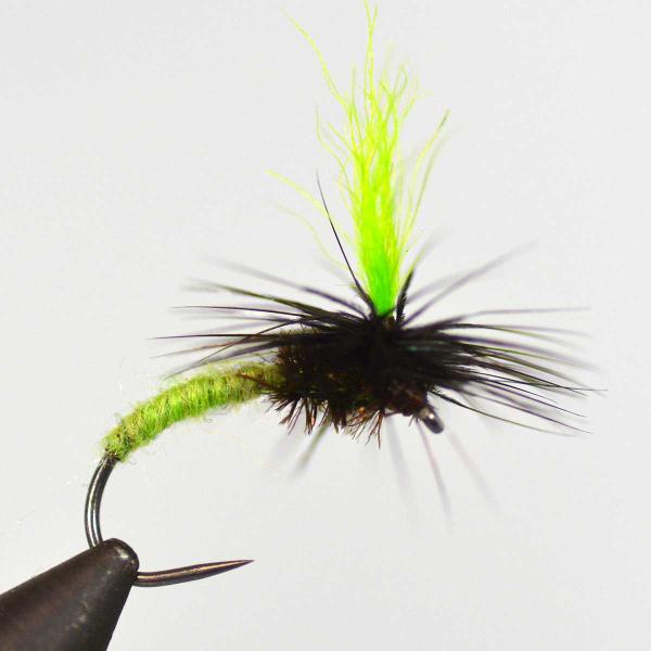 ※この商品は受注後作成の為、状況によって納期に時間がかかる場合が御座います。夏の渓流で効果抜群！視認性と浮力に優れた「ブナ虫パラシュート」ブナ虫（アブ・甲虫類）を模した、夏の渓流にぴったりの完成フライです。高視認性のパラシュートポストでアタ...