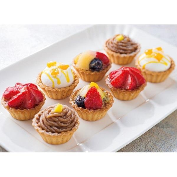 [Release date: January 21, 2021]手のひらサイズのタルトに甘さ控えめのクリームやムース、色とりどりのフルーツを飾った銀座千疋屋オリジナルのフルーツタルト詰合せです。【パッケージサイズ】250×43×125mm【...