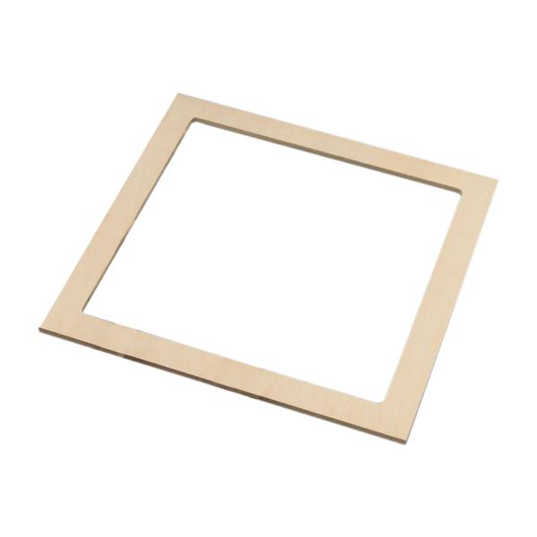 外形サイズ：300×300×4mm、内形サイズ：250×250mm材質：ベニヤ製(トムソン打抜き加工済み)パールフィルムを両面テープで枠に張り使用します。版は緩いと、インクが横へはみだす原因になるので、なるべくピンと張ります。