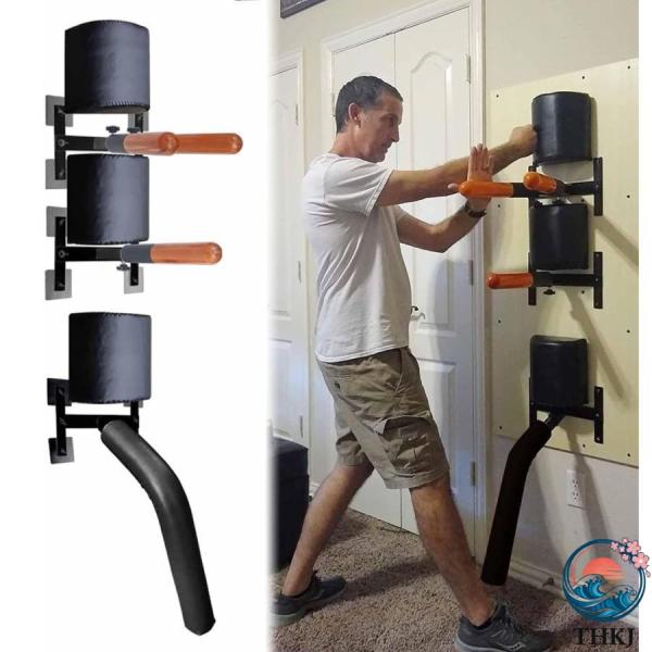 【 耐久性のある詠春拳ダミー 】 耐久性のある木材と金属鉄で作られており、頑丈で耐摩耗性があります。 高密度スポンジバッグは定期的なトレーニングに害を与えません。【 柔軟なスプリングアームトレーナー 】 スプリングハンドはより衝撃的で、物理...