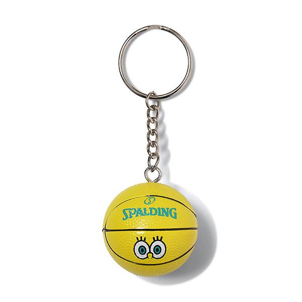 【メーカー】スポルディング （SPALDING）【カテゴリー】バスケットボール【分類】アクセサリー【商品説明】スポンジ・ボブの顔がプリントされたバスケットボール型キーチェーン。【カラー・仕様・サイズ】サイズ：直径3.8cmカラー：イエロー