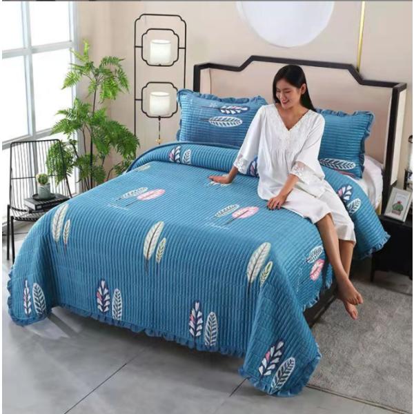 ベッドカバー ベッドスプレッド北欧 アンティークおしゃれ ダブルフランネル 四季通用 洗濯可能ベッドカバー材質ポリエステル繊維それは光沢があり、柔らかく、そして肌は気持ちいい。 肌触りの良い生地、カラフルで高級感、部屋の雰囲気を変える！それ...