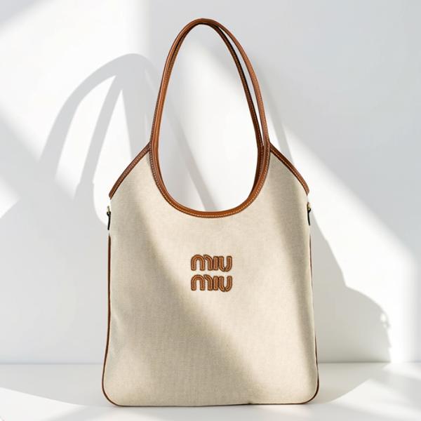 MIU MIU アイビートートバッグ ネイチャル:ブランディ MIU MIU アイビートートバッグ ネイチャル:ブランディ Beige/brandy