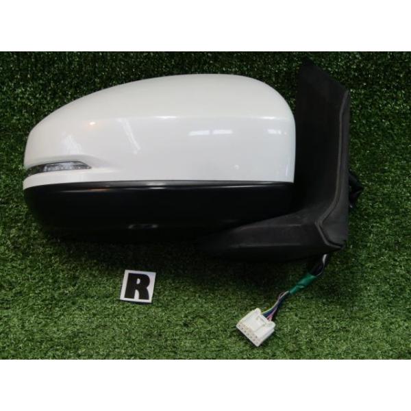 グレイス（Honda） グレイス GM4 右サイドミラー 右ドアミラー NH788P