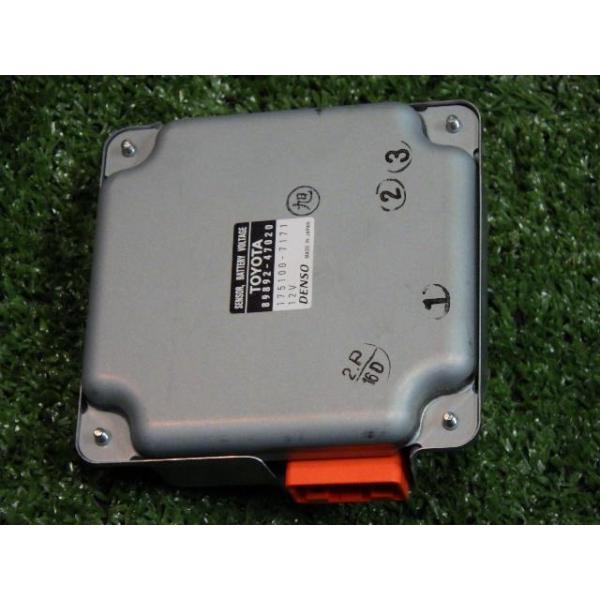 プリウスα ZVW41W バッテリーボルテージセンサー 175100-7171 89892