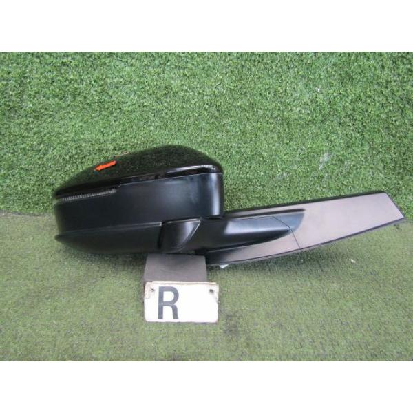 大幅値き 60プリウス ドアミラー 型番87940-47770 日本製MXWH60