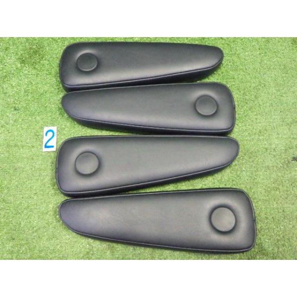エスクァイア ZRR80G セカンドアームレスト 左右4本セット 72890-28J70