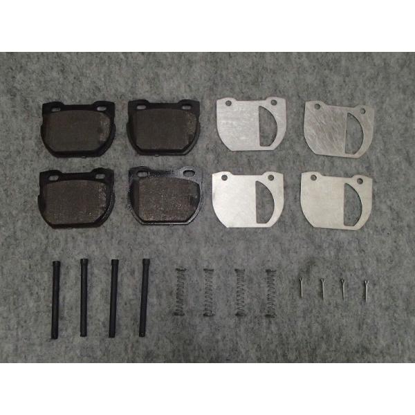 専用❗️ディフェンダー90/110 純正ブレーキパッド、ハーネスセット ディフェンダー90/110 純正ブレーキパッド、ハーネスセット - メルカリ