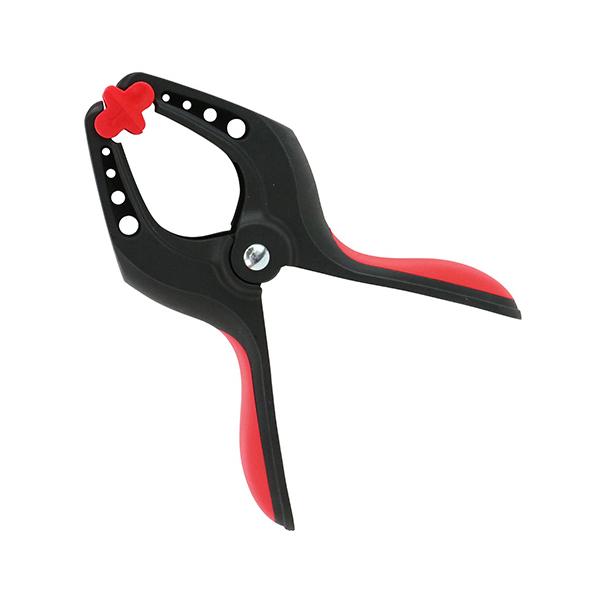 ≪用途≫DIY等での仮止めや固定。≪特徴≫ソフト樹脂のグリップ採用で手にやさしく、すべりにくいです。≪仕様≫●口の開き：75mm。●アゴの深さ：84mm。●重量：198g。●全長：206mm。≪材質≫●本体：ナイロン製。●ハンドル：TPR樹...