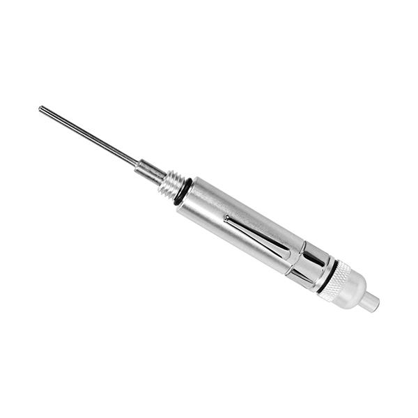 ≪用途≫工具・釣り具・ミシン等への注油作業。≪特徴≫アルミボディーで軽量です。ペン型でポケット等に入るので携帯に便利です。キャップ付きで油漏れの心配もありません。ミシン油等を入れてください。≪仕様≫●容量：5ml。●全長：142mm。●ノズ...