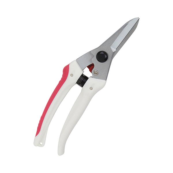 ≪用途≫剪定鋏。≪特徴≫剪定・整枝作業用です。ひと回り小さいグリップで女性の方にも扱いやすいサイズです。≪仕様≫●生木切断能力：8mm。●重さ：132g。≪材質≫●刃部：SK-5。≪注意事項・その他≫