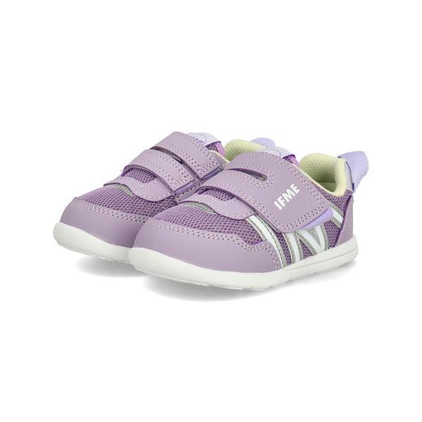 軽量設計で人気のイフミーライトシリーズ☆お子さまの足の成長と自由な動きを応援するベビーシューズです。女の子らしいキラキラのラメ入りメッシュを使用し、通気性がよくムレにくいうえ、シンプルなデザインでお洋服に合わせやすいのも◎通園や公園遊び、お...