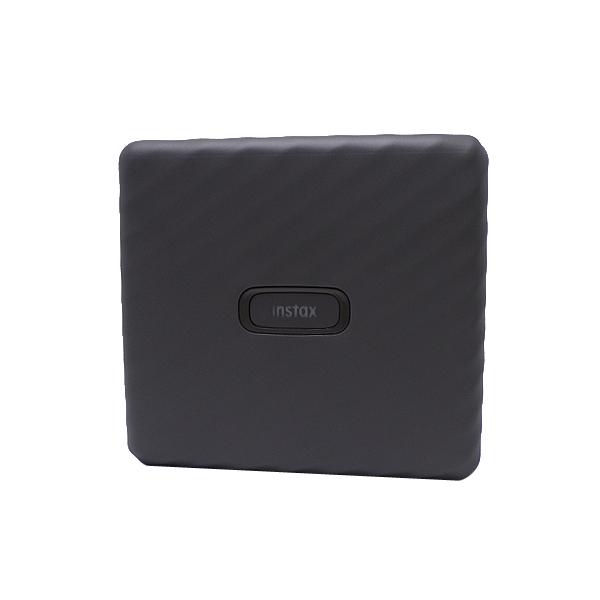 ■ブランド：【FUJIFILM】富士フイルム■商品名：instax Link WIDE■程度：中古A品■サイズ：【実寸】H12.5×W13.5×D3cm■参考価格(税抜)：17,500円■付属品：箱・保証書(オープン)・ストラップ・USBケ...