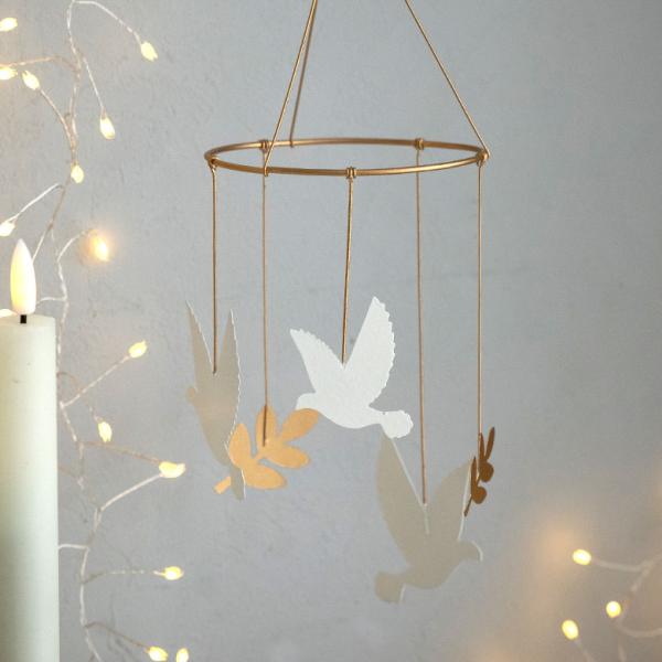 ■サイズ(cm)約 直径 10 × H 28 フックの長さ：約 3※多少サイズは前後します。■重量約 25 g■素材ブリキ■原産国フィリピン■ご注意 ※職人が一点ずつ手作業で制作しているため、同じ商品でも色・形・大きさ等に違いが生じる場合が...