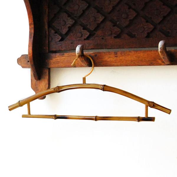 ■サイズ(cm):約W 47x D 2 x H 18※ハンドメイド品ですので多少サイズは前後します。■素材:バンブー・スチール■原産国:インドネシア・バリ島※注意事項はページ下部に掲載しております。ページ最下部までご確認お願いいたします。