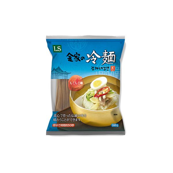 ★韓国食品・雑貨のご購入はぜひ【Asia市場】で！サイト内で税込9,000円以上のご購入で送料が無料に！(クール便代一口800円は別途かかります）■スタッフコメントそば粉を使用し、黒っぽい色味が特徴の極細麺(0.7mm)です。つるっとしたの...