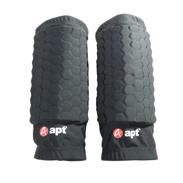 ランバイク用に開発された、対象年齢2歳から5歳くらいのお子様クッションプロテクトパッド付き足カバーです。左右ペアでの販売です。 apt'ランバイク用腕カバーも合わせてご使用いただくことで、ランバイクの公式戦でご使用いただけます。 プロテクト...