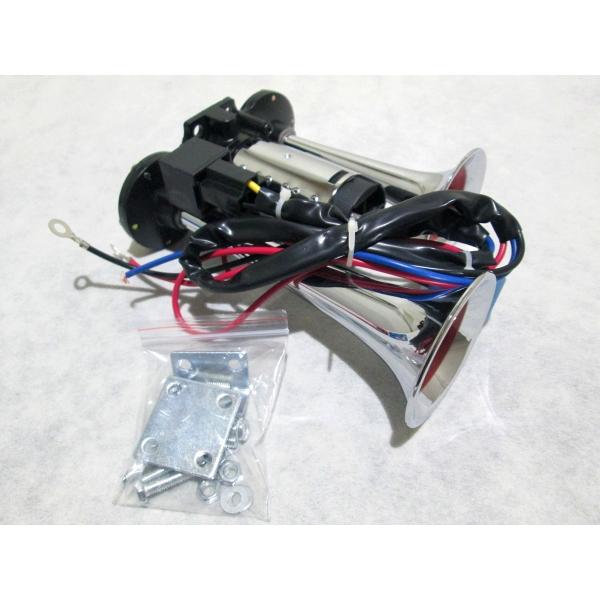 コンプレッサー一体型の為、エアーホーンには必要不可欠なエアータンクが必要ありません。また、高価なオートコンプレッサーも買い揃える必要がありません。ポンプヤンキーホーンは非常にコンパクト且つ安価で電子ホーンには無い迫力あるホーン！【サイズ】　...