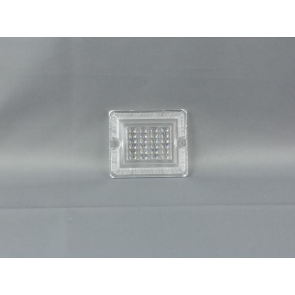 JB　日本ボデーパーツ工業製角型テールランプ　大型車用フラッシャーレンズ　センターレンズ【カラー】　クリア【サイズ】　横約74ｍｍ×縦約64ｍｍ　穴ピッチ約63mm【入り数】　１個　※ヤフオクはシステム上複数落札が出来ない為、　　複数必要な...