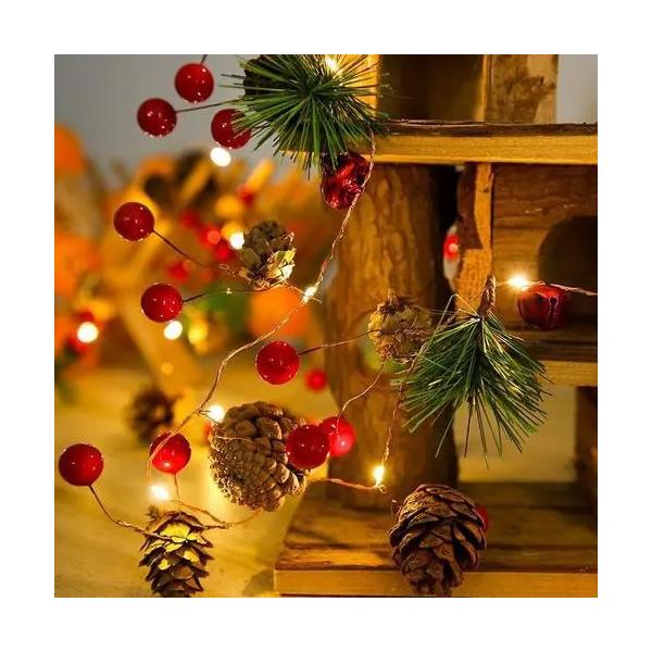 サンタクロース 3M　/松葉 松かさ 2.4M　/鈴 3M各合計：20球LEDライト電池式:単3形電池ｘ3重量：185 gモード：常時点灯特徴：飾りランプで使用され、オフィスや自宅に飾り、ロマンチックな雰囲気を作ります使用場所：結婚式、ホテ...