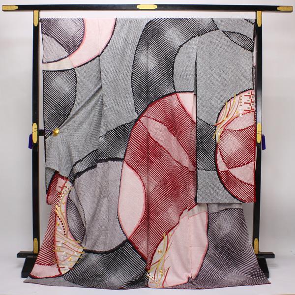 お仕立て付き】着物 振袖 総絞り 金駒刺繍 相良刺繍 未仕立て 黒  