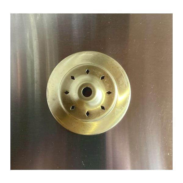 直径約89mm。丸型のキャップです。