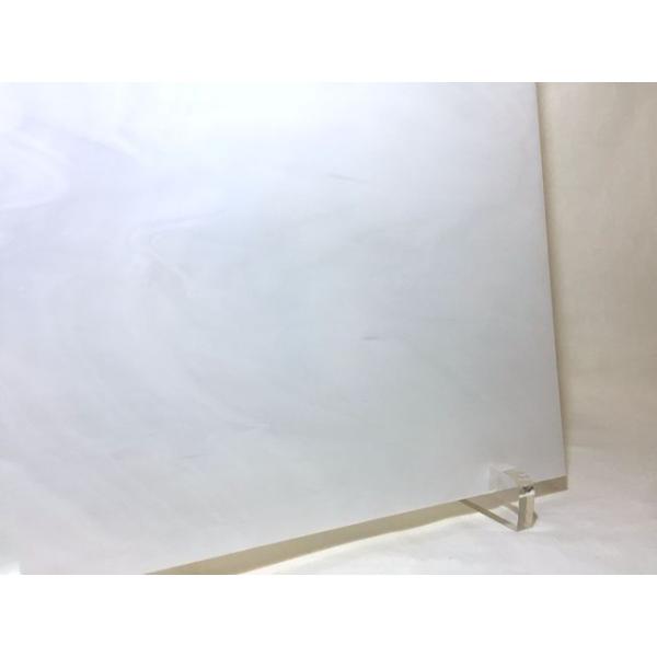 オーシャンサイドグラスタイル(OGT)社の307Sです。旧スペクトラムSPF307S。色：ホワイトの濃淡の流れ。約30cm × 約20cm。フュージング用としてもお使い頂けます。膨張係数96。※写真2枚目は後ろから光を通した状態です。ガラス...