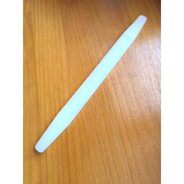 ガラスにコパーテープを巻いた際に、テープを綺麗におさえるのに使用します。身近なもので代用もできますが、お値段も手頃なのであると便利です。