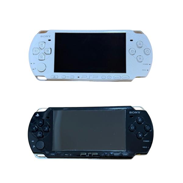 プレイステーションポータブル PSP3000 中古(全体的に状態が悪い、キズ等あり) 充電ケーブル付き！