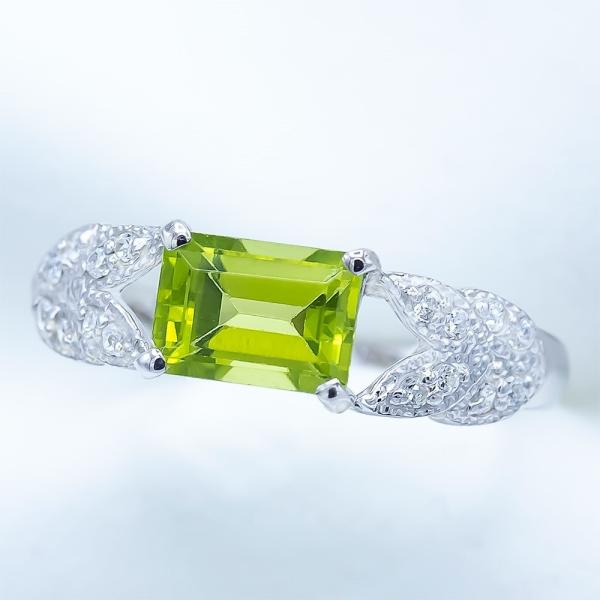 ペリドット 指輪 リング 1.0ct K10WG/K10YG 8月 誕生石 天然石