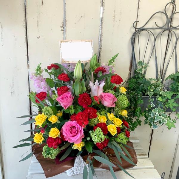 華やかカラフルバラとオリエンタルユリの豪華アレンジ
