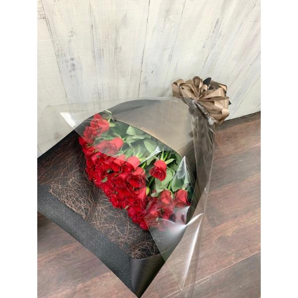 赤バラ50本の花束誕生日結婚祝い婚約記念日