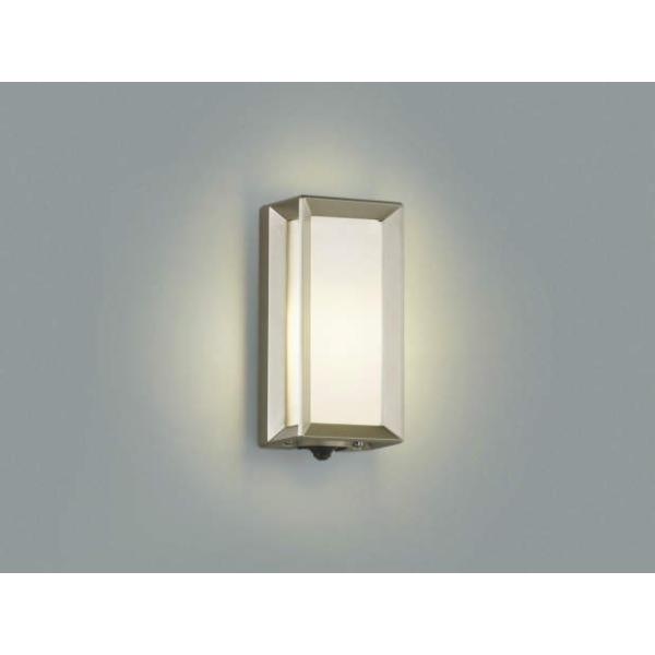 RCY~Ɩ LED֓ 和 O lZT[t 2700KdF