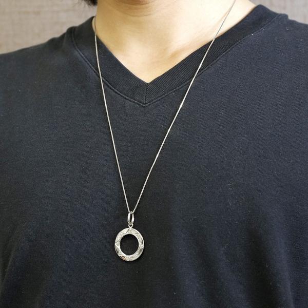 メンズ ダンダラ模様 つや消し プラチナネックレス ペンダント 緑の宝石 ペリドット 男性用 8 富士山 八 縁起数 太陽 Pt900 富士山 リング ホーニング加工 つや消し 緑の宝石 送料無料 ppcm ジュエリー工房アトラス