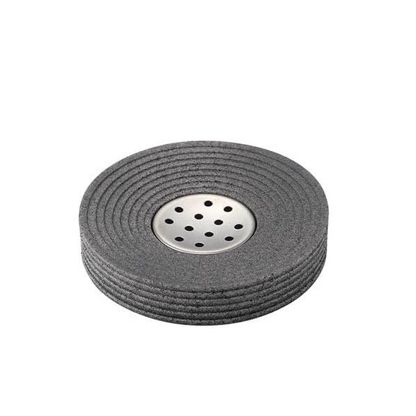 お気に入りを集めて洗面室をスタイリッシュに。商品規格[サイズ]　φ118×H22mm[素材]ポリレジン、18-8ステンレス