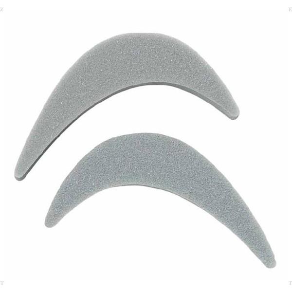 300スパイクシューズが少し大きい場合にパッドを靴内部爪先部に装着するだけで、ピッタリサイズになります。素材：合成樹脂製日本製