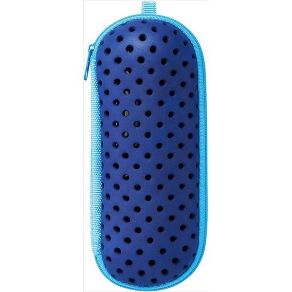 1300スイムゴーグルの携帯に便利なスワンズのゴーグルケース。ファスナータイプ。ケースに入れることでレンズに直接物が触れるのを防ぎ、通気性のある穴が開いて水切りも抜群です。曇り止め液を一緒に収納できるホルダー付き。別売りのカラビナを付ければ...