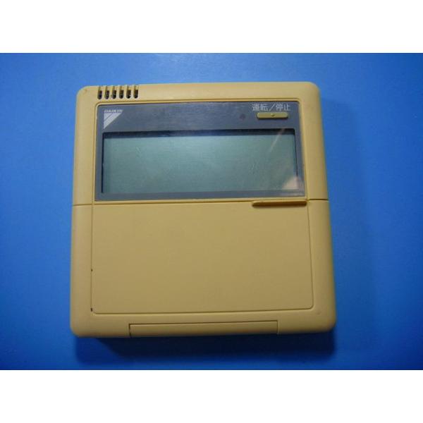 メーカー：ダイキン型番： BRC1C1 付属品：本体（写真内の物ですべてになります）【商品の状態】使用感、スレキズ、日焼け等あります。
