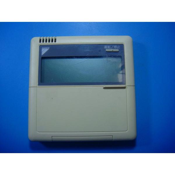 メーカー：ダイキン型番： BRC1C1 付属品：本体（写真内の物ですべてになります）【商品の状態】使用感、スレキズ、日焼け等あります。