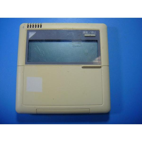 メーカー：ダイキン型番： BRC1C1 付属品：本体（写真内の物ですべてになります）【商品の状態】使用感、スレキズ、日焼け等あります。