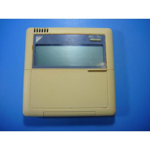 メーカー：ダイキン型番： BRC1C1 付属品：本体（写真内の物ですべてになります）【商品の状態】使用感、スレキズ、日焼け等あります。